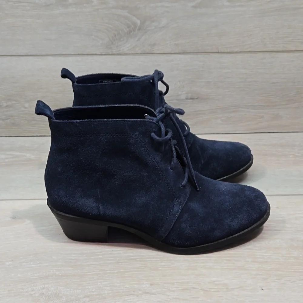 Vionic Women Andi Suede Ankle Heels Boots Lace Up shoes sz 6